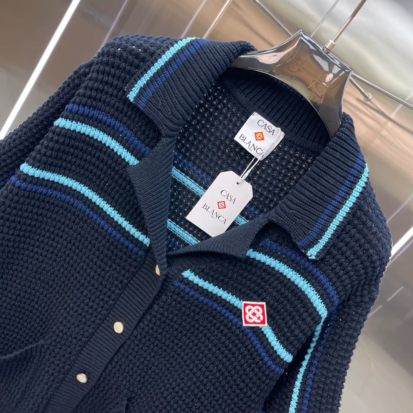 CASABLANCA Casablanca sweater suit (high version) Original development Comfortable upper body Imported equipment Original high-density embroidered seal Two-color splicing Hand-sewn cuffs + hem Made by domestic first-line brands Factory OEM workmanship Impeccable Sizes: S M L XL XXL